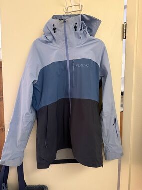 Fly Low Women's Colorblock Ski Jacket - Light Blue/Blue/Navy